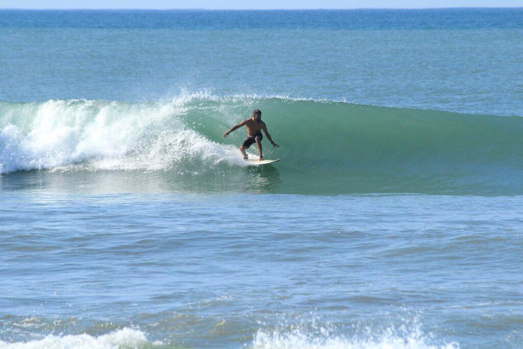 surfing breaks hermosa beach